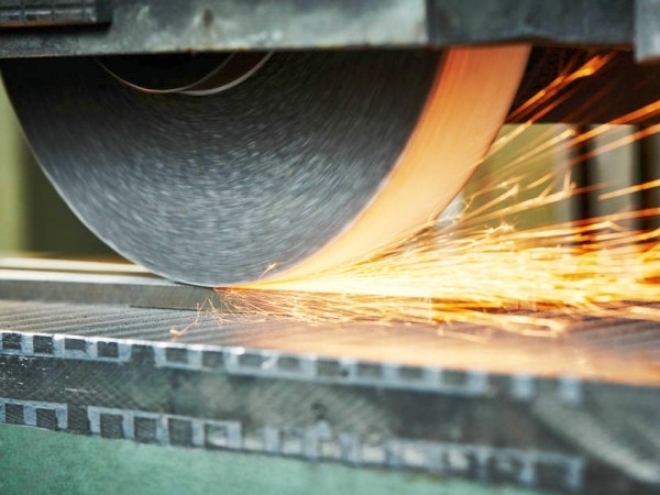 非(fei)標(biāo)(biao)刀具(ju)加工